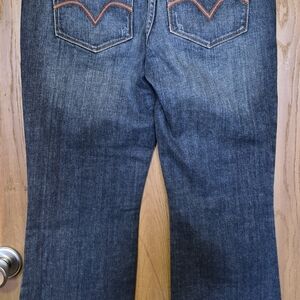 Levi’s Bold Curve Classic Rise Boot Cut Jeans -Size 8 29W x 29L Short